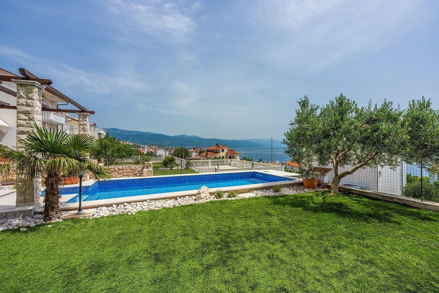 Modernes Apartment Nur 300 Meter Zum Strand Mit Meerblick, Pool, Grill - Hundefreundlich Novi Vinodolski 0*,  Croatia