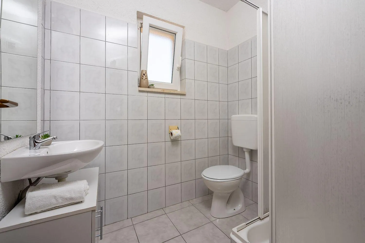 Modernes Apartment Nur 300 Meter Zum Strand Mit Meerblick, Pool, Grill - Hundefreundlich Novi Vinodolski 0*,