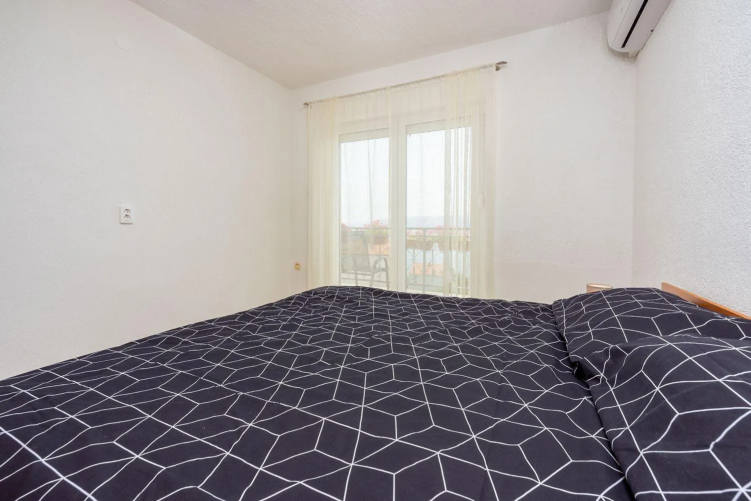 Modernes Apartment Nur 300 Meter Zum Strand Mit Meerblick, Pool, Grill - Hundefreundlich Novi Vinodolski