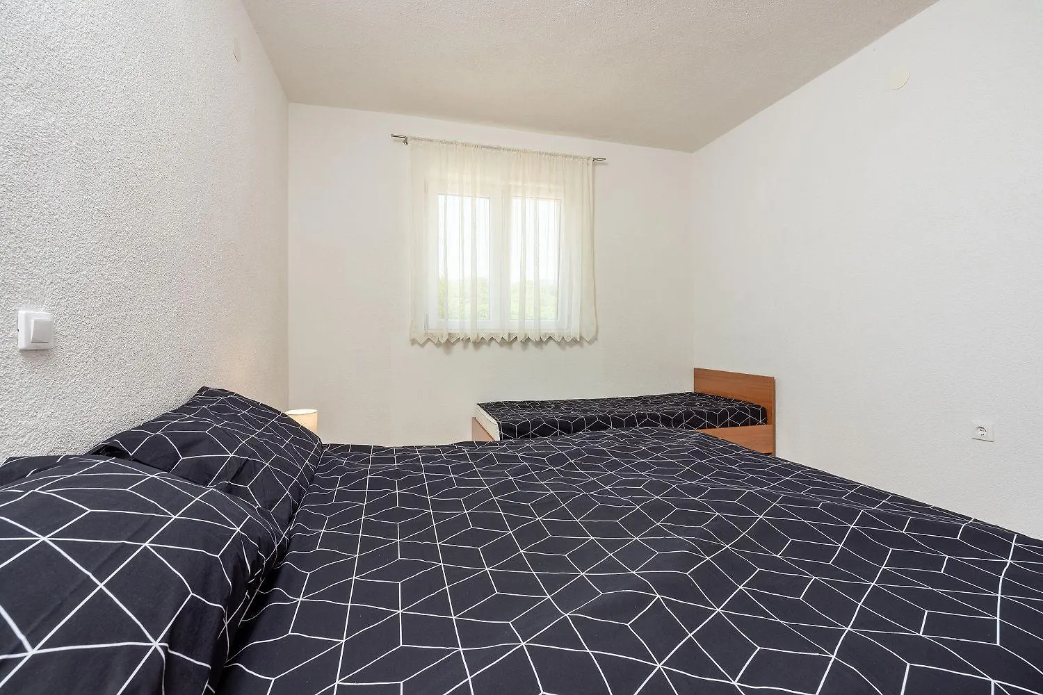 Modernes Apartment Nur 300 Meter Zum Strand Mit Meerblick, Pool, Grill - Hundefreundlich Novi Vinodolski