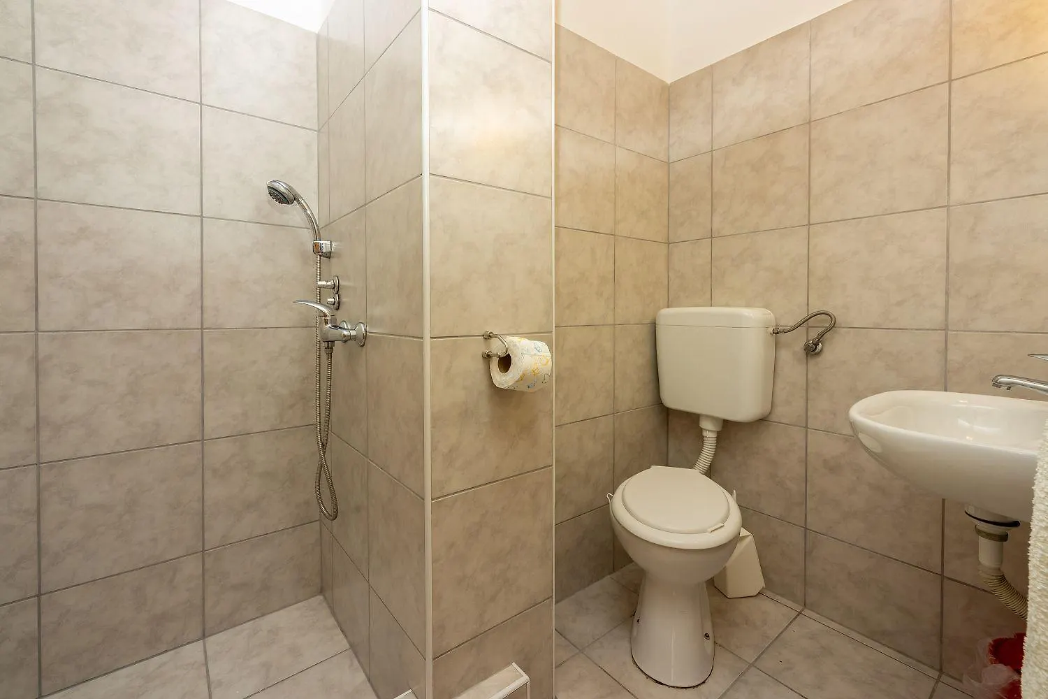 Modernes Apartment Nur 300 Meter Zum Strand Mit Meerblick, Pool, Grill - Hundefreundlich Novi Vinodolski
