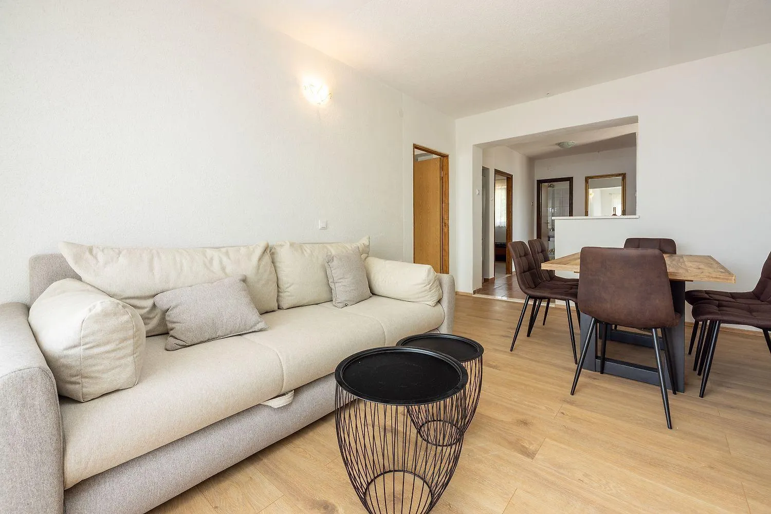 Modernes Apartment Nur 300 Meter Zum Strand Mit Meerblick, Pool, Grill - Hundefreundlich Novi Vinodolski