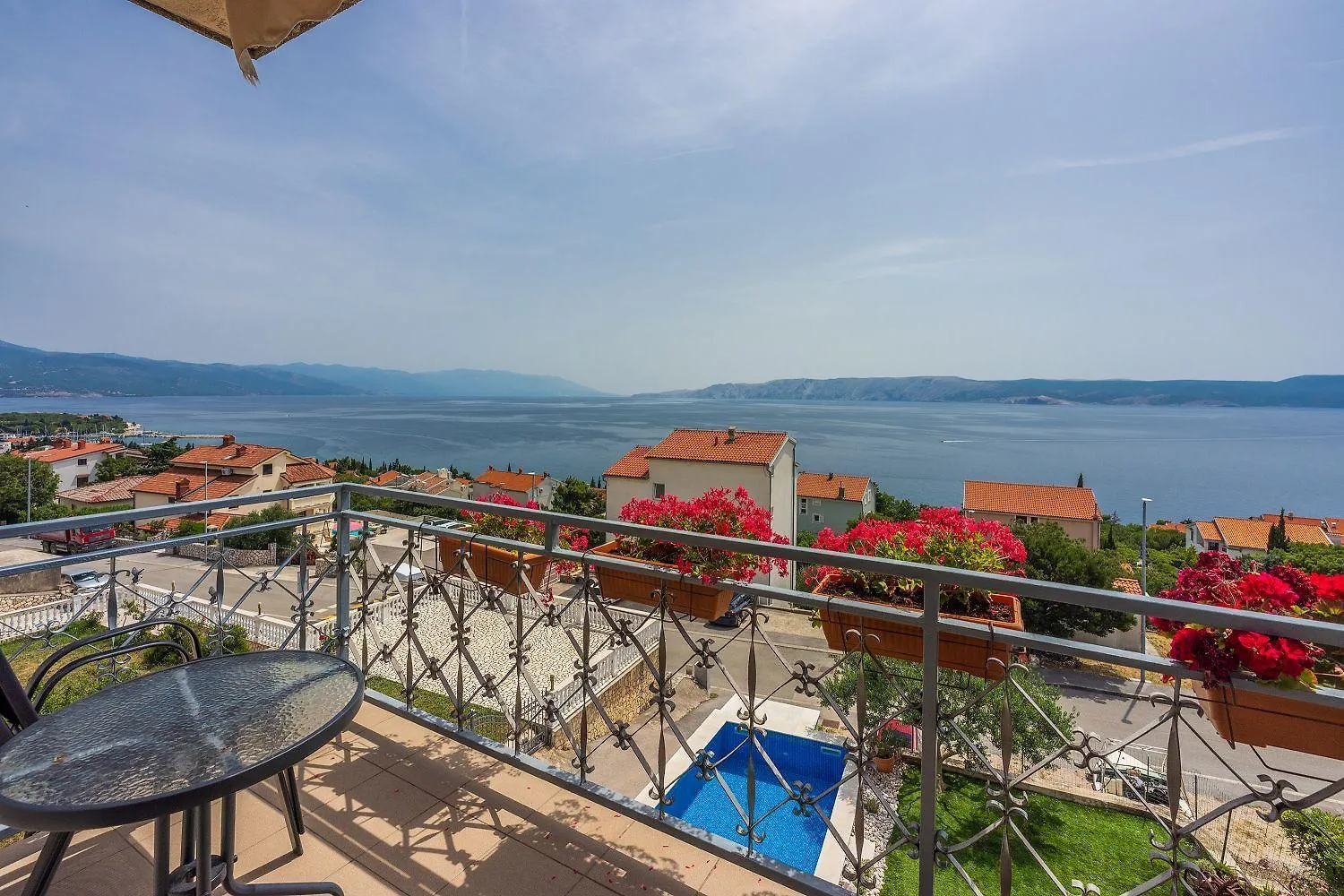 Modernes Apartment Nur 300 Meter Zum Strand Mit Meerblick, Pool, Grill - Hundefreundlich Novi Vinodolski 0*,  Croatia