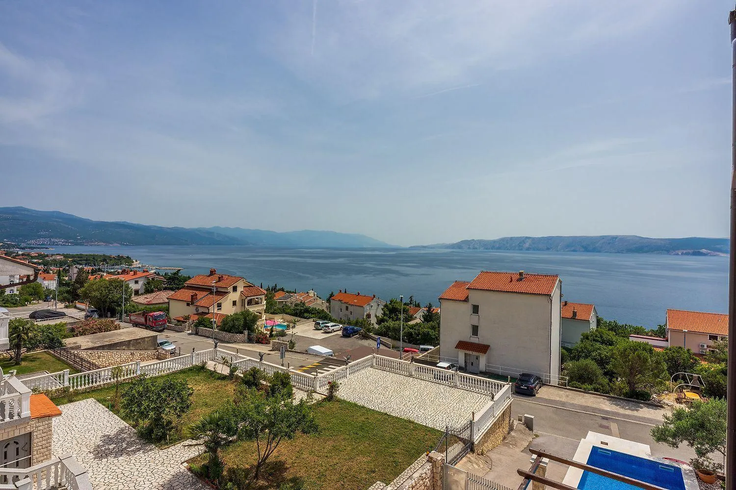 Modernes Apartment Nur 300 Meter Zum Strand Mit Meerblick, Pool, Grill - Hundefreundlich Novi Vinodolski